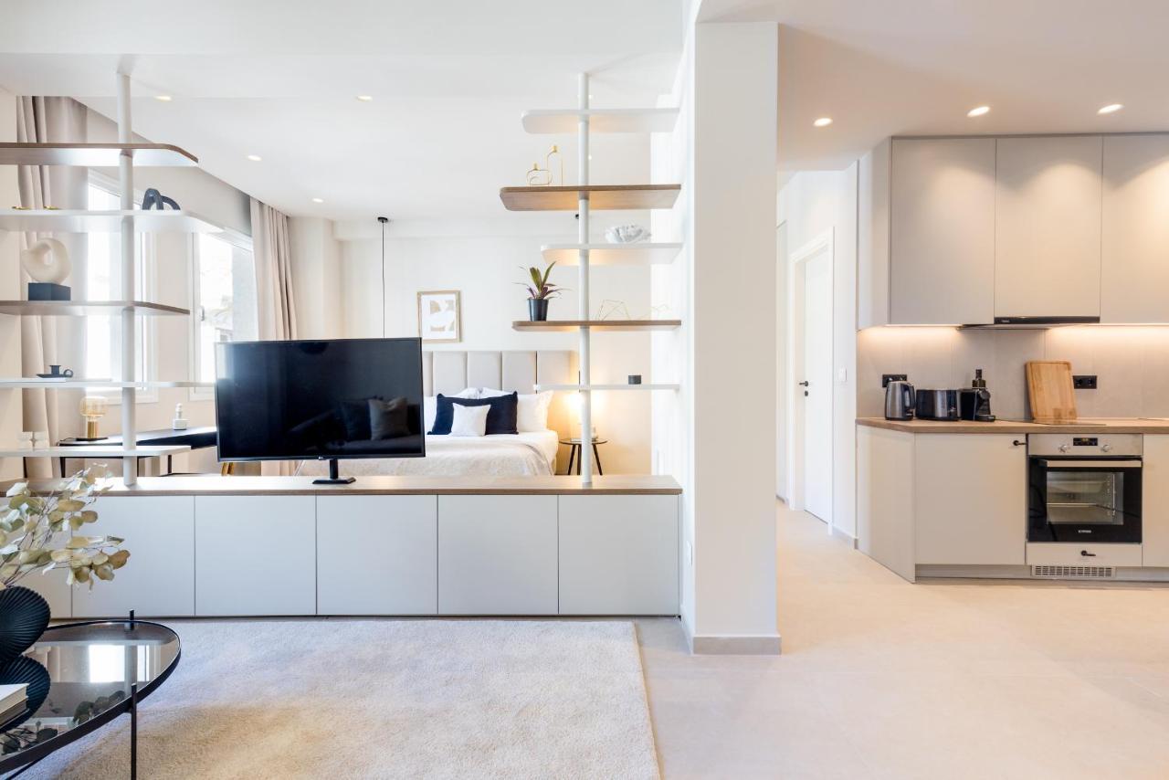 Luxury Apartments In Plaka By Upstreet アテネ エクステリア 写真