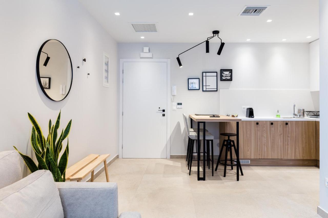 Luxury Apartments In Plaka By Upstreet アテネ エクステリア 写真