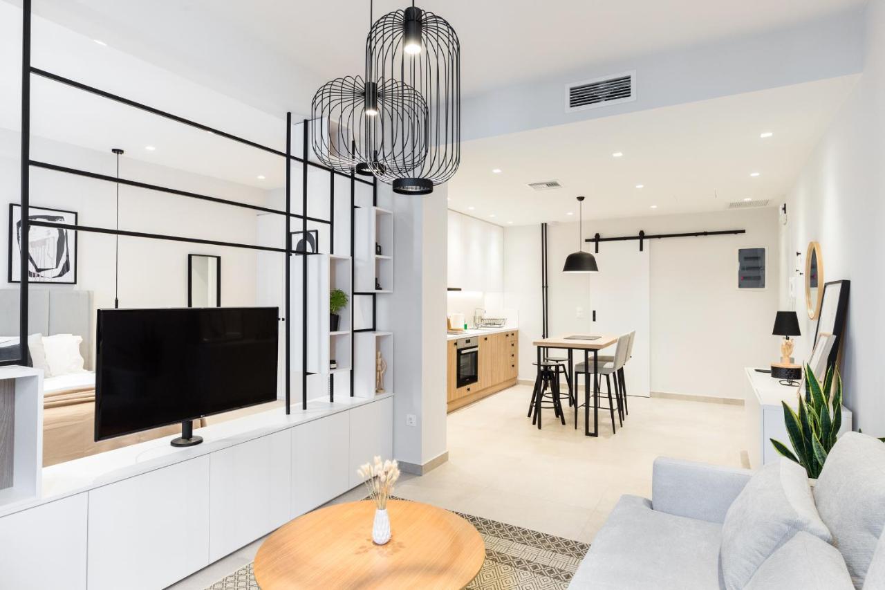 Luxury Apartments In Plaka By Upstreet アテネ エクステリア 写真